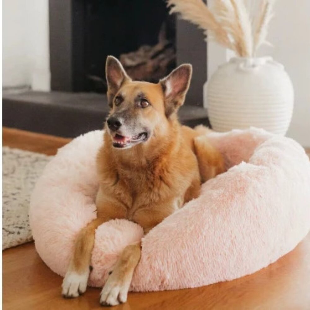 Fluffy Calming Cat Dog Pink Donut Bed XL New With Tags